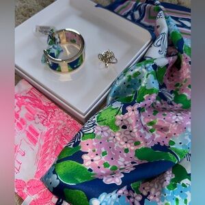 New GWP Lilly Pulitzer Silk Lydia Lion Scarf with gold scarf Ring and Bracelet